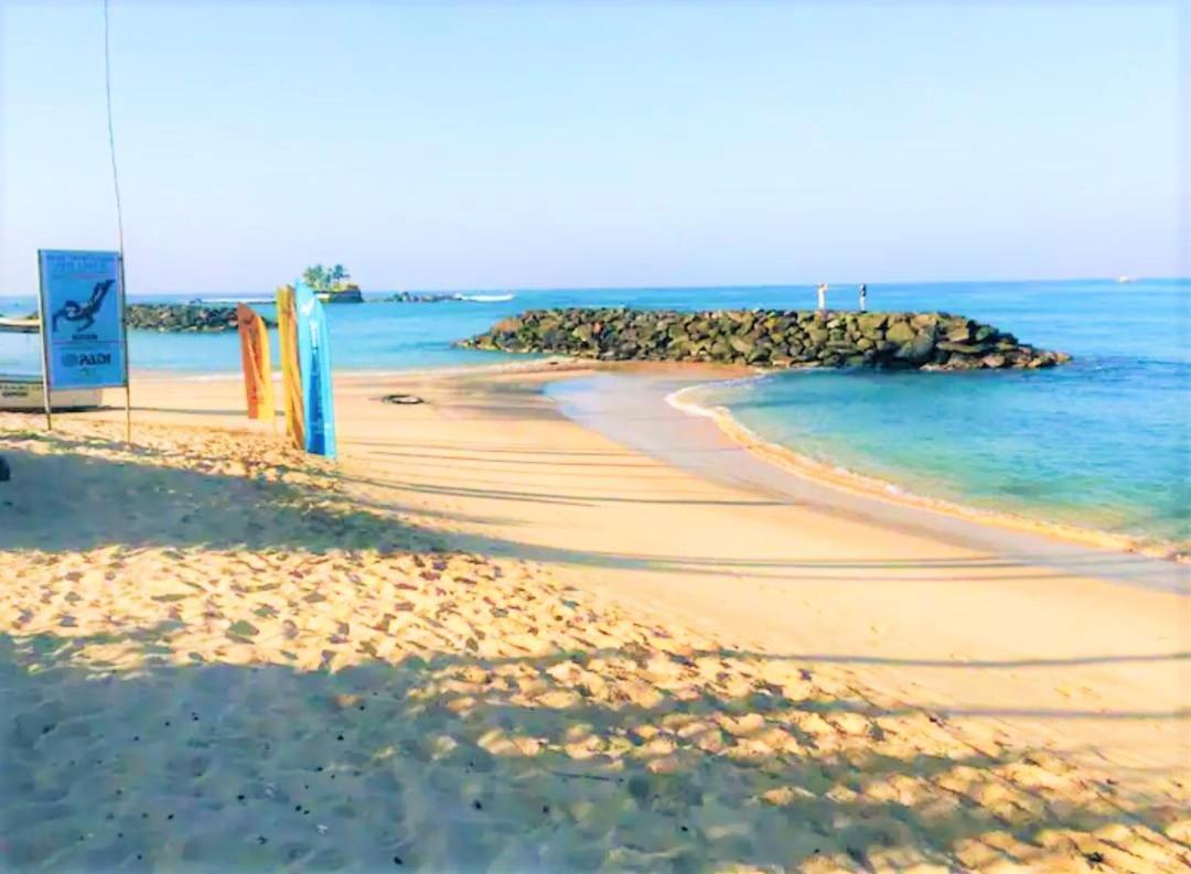 Sea Shell Villa Hikkaduwa 2 Separate Cabanas Ocean Front Villa Extérieur photo